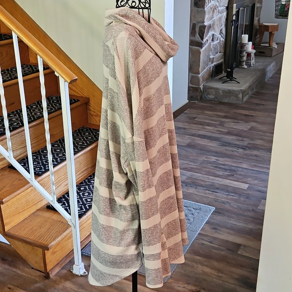 👚LuLaRoe Cream and Brown Cowl Neck Sweater
